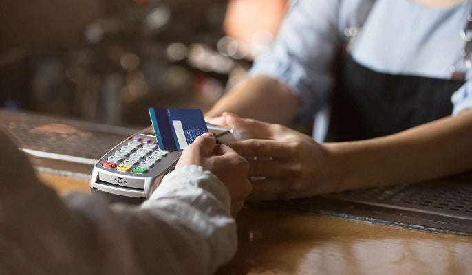 Cajero Financiero y Comercial